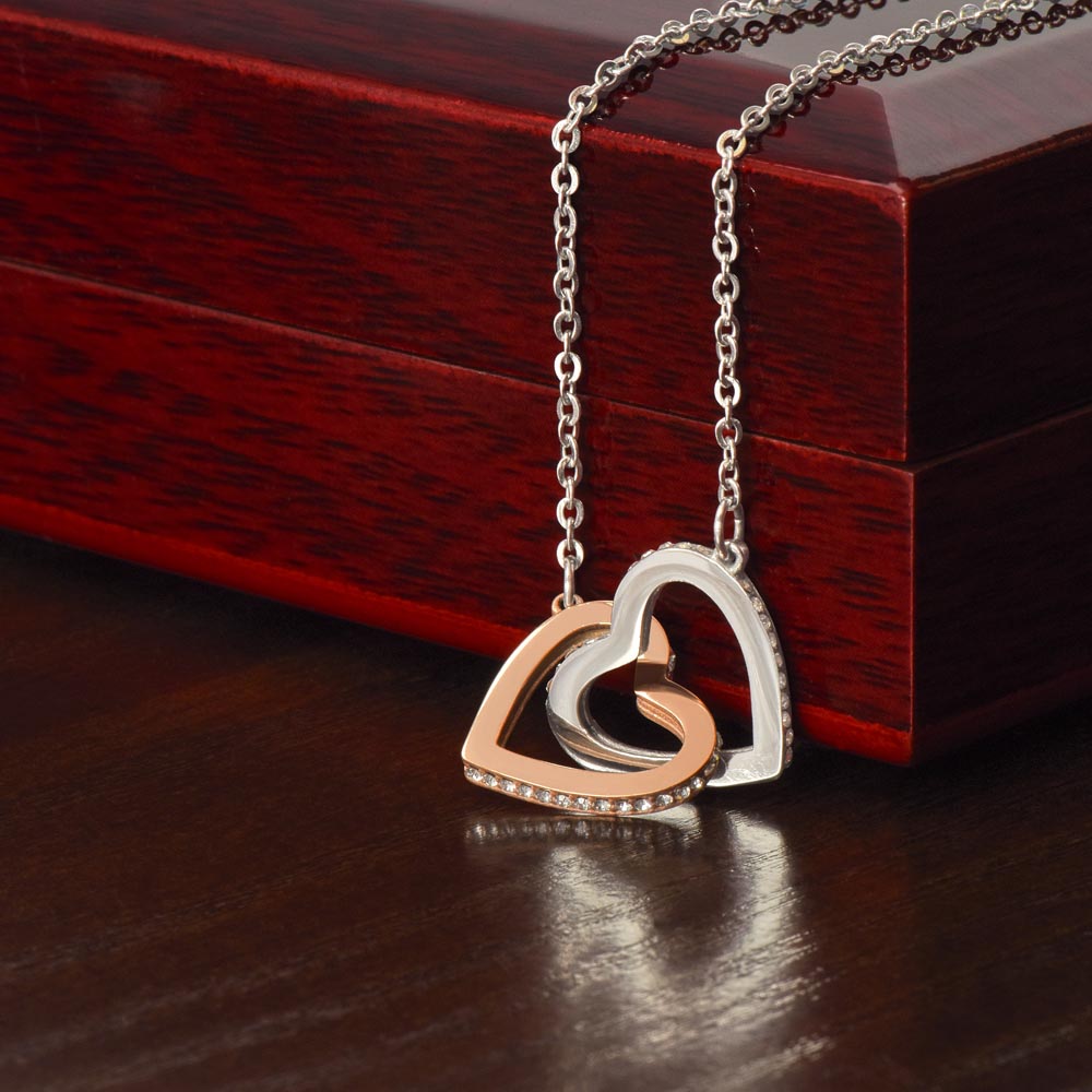 A True Friend Necklace – Elegant Silver Pendant - Interlocking hearts