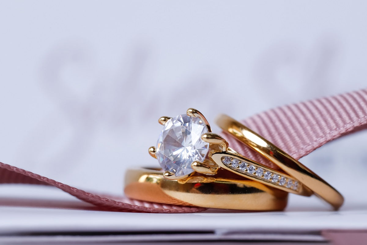 Trio de bodas princesa baño dorado 14K